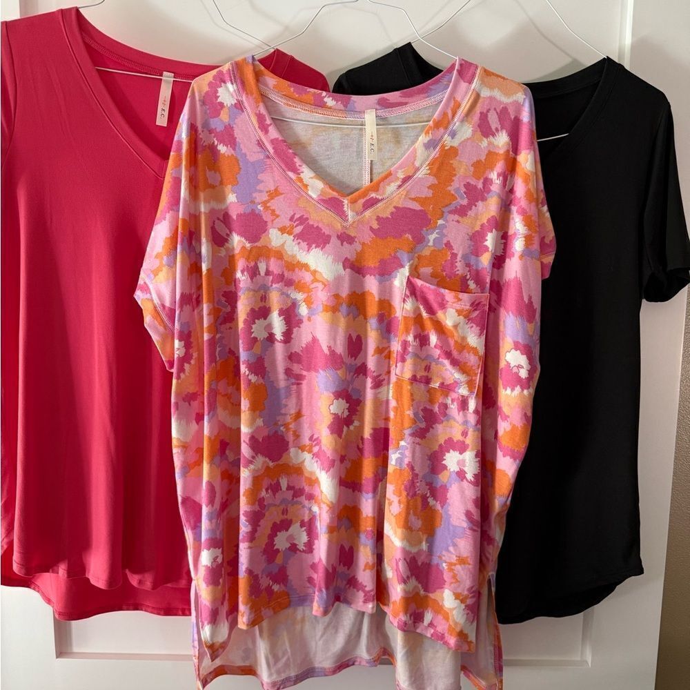 New E. C. Basic Tees Stay Beautiful floral top bright pink, Green, and Black L